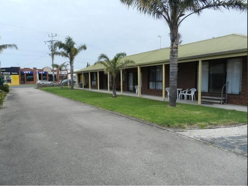 Lakes Jakaranda Holiday Units Лейкс-Ентранс Екстер'єр фото