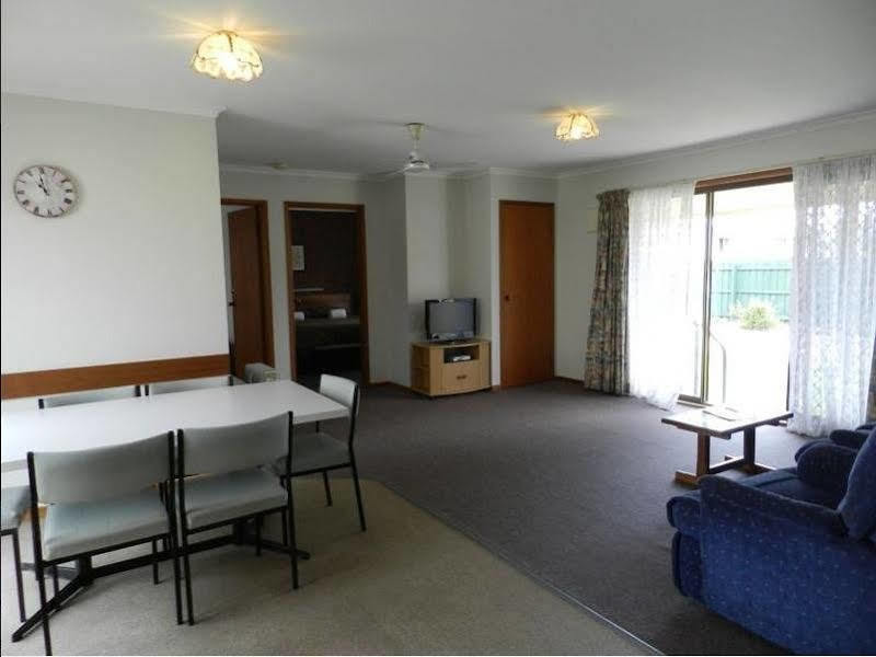 Lakes Jakaranda Holiday Units Лейкс-Ентранс Екстер'єр фото