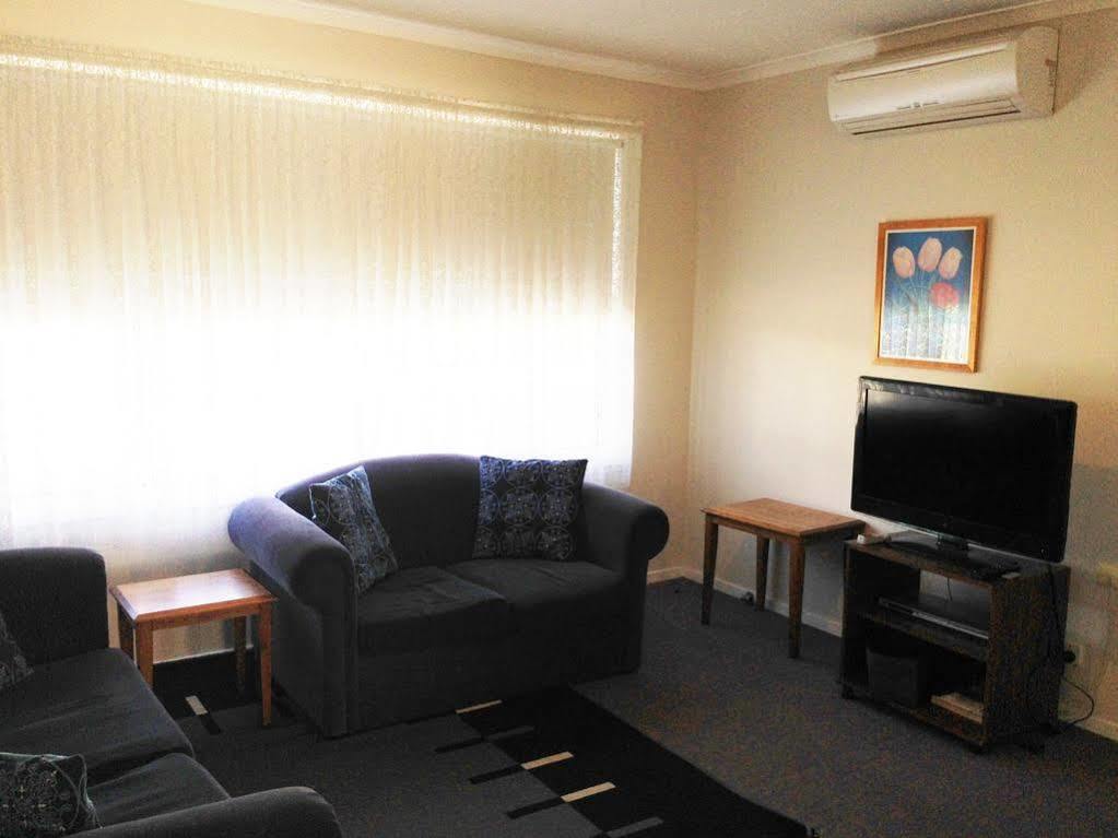 Lakes Jakaranda Holiday Units Лейкс-Ентранс Екстер'єр фото