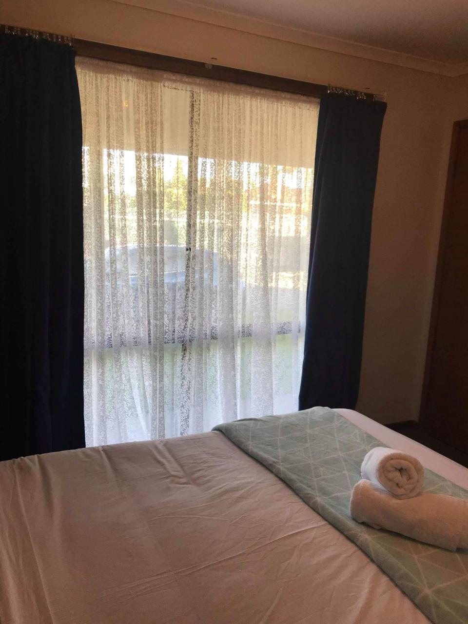 Lakes Jakaranda Holiday Units Лейкс-Ентранс Екстер'єр фото