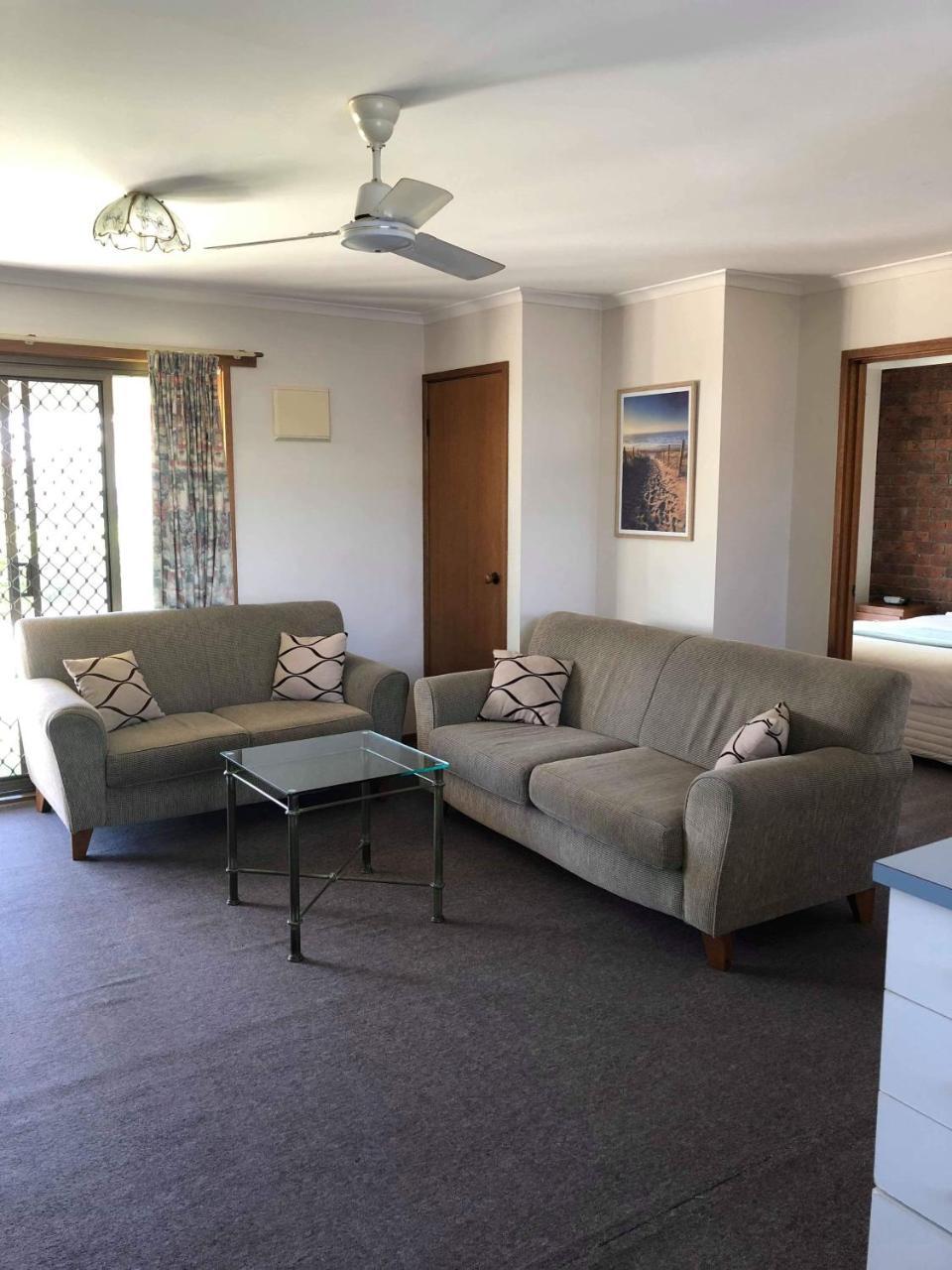 Lakes Jakaranda Holiday Units Лейкс-Ентранс Екстер'єр фото