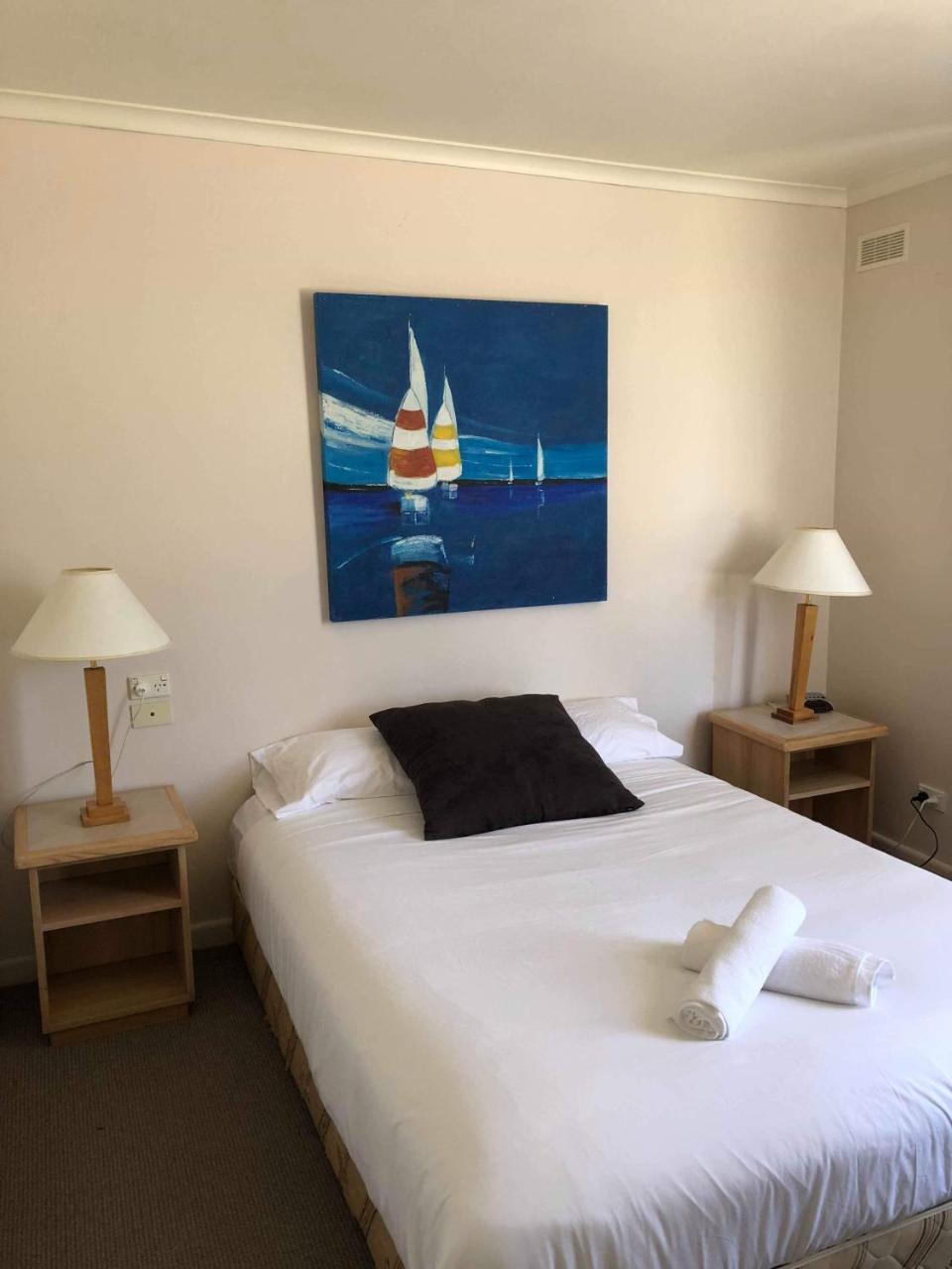 Lakes Jakaranda Holiday Units Лейкс-Ентранс Екстер'єр фото