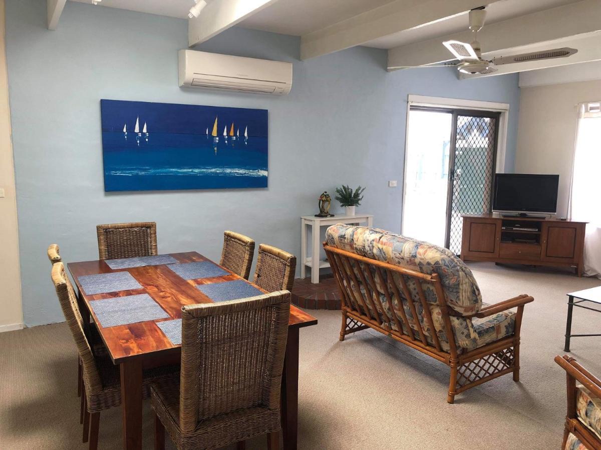 Lakes Jakaranda Holiday Units Лейкс-Ентранс Екстер'єр фото